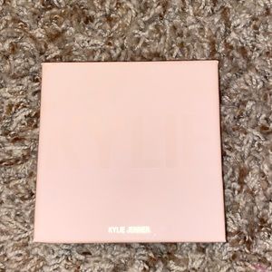 Kylie Cosmetics Pressed Powder Face Palette